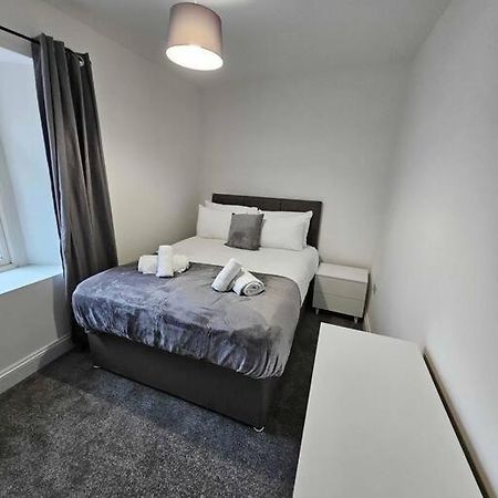 Fully Equipped Kitchen, Double Room Neath Eksteriør bilde